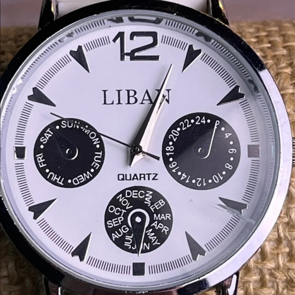 Liban White & Black Watch Not tested